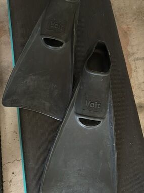 Voit Fins Flippers Dive Diving Swimming Good Clean Condition